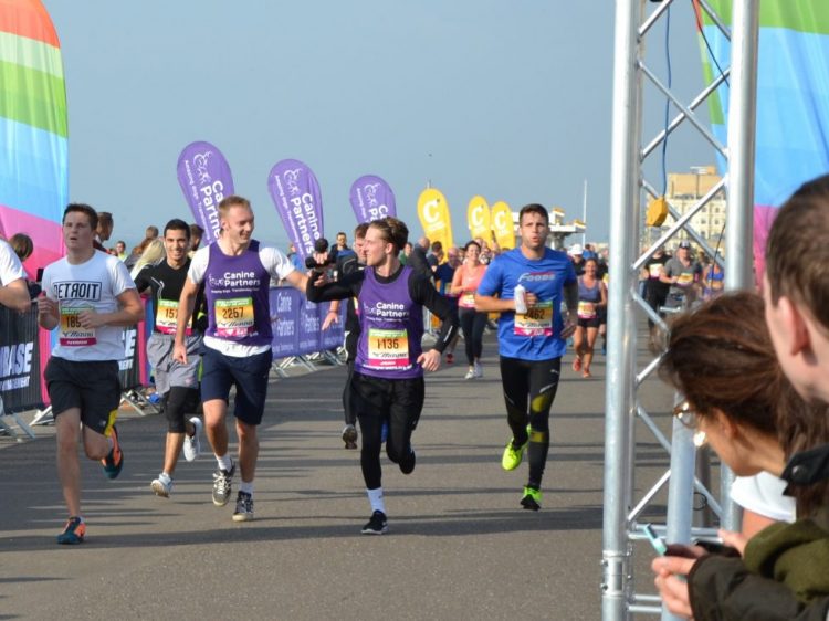 Runners at Bright10 Brighton racing event raising money for Canine Partners
